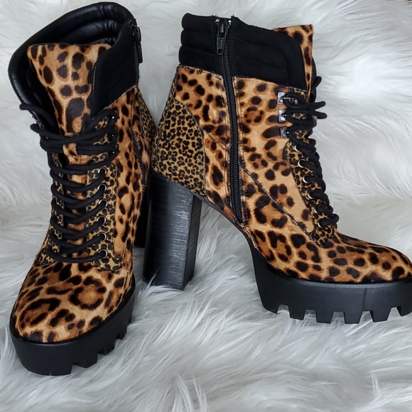 Gianni Bini Shoes - NWT 😍SALE GIANNI BINI COW LEATHER BOOTS